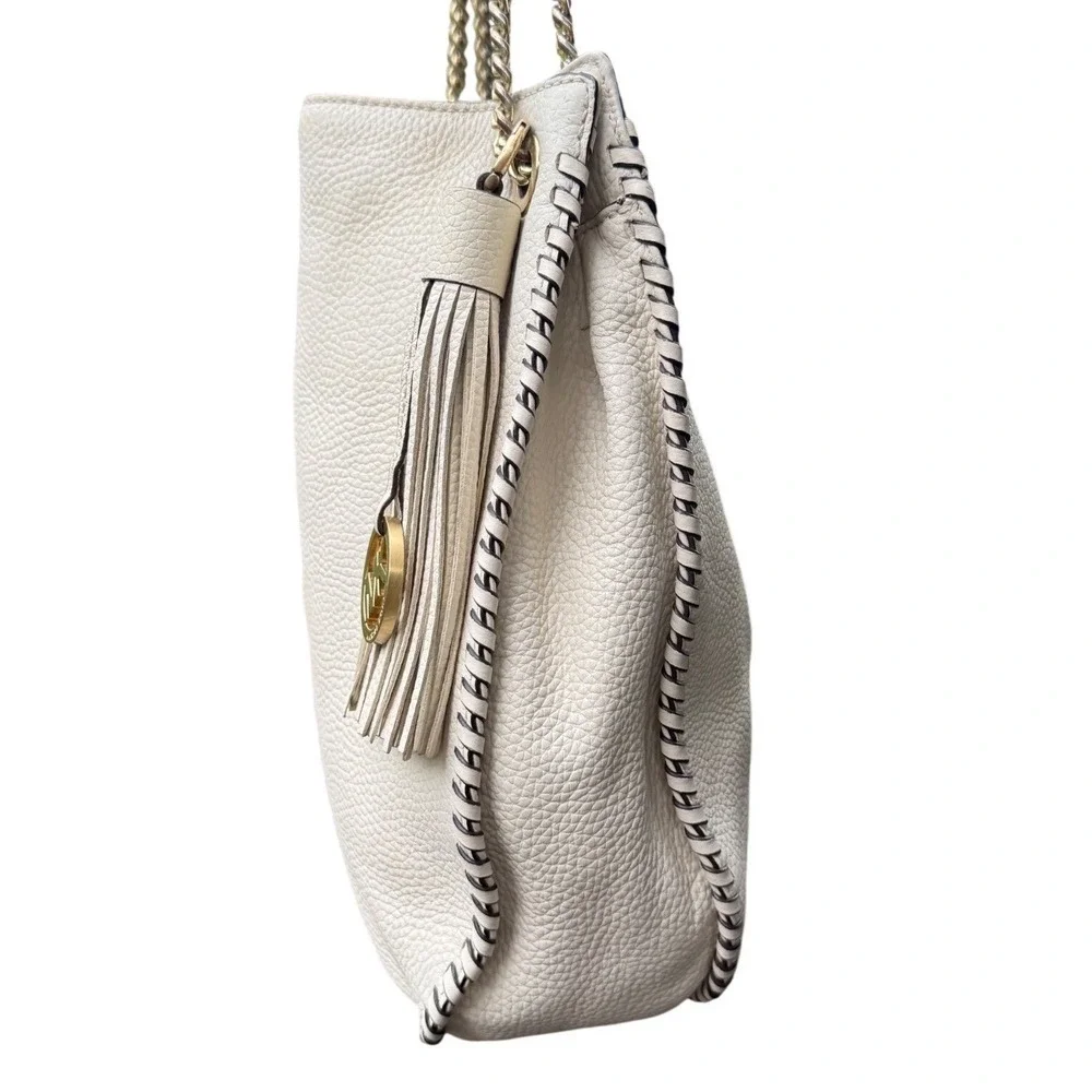 MICHAEL KORS Chelsea Leather Hobo Bag, Whipped Chelsea, Off White